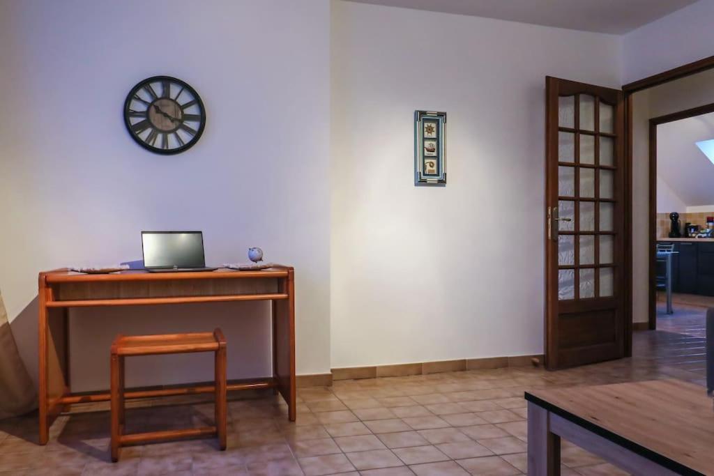 Le Saint-Cyr, Centre-Ville, Cosy, Spacieux Issoudun Extérieur photo